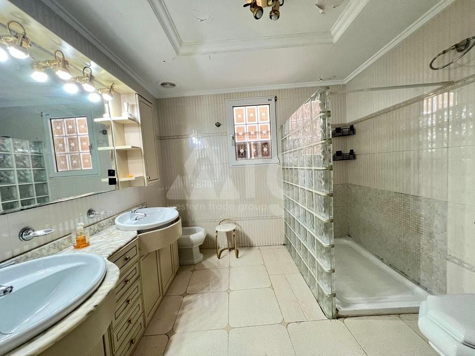 Apartamento de 4 habitaciones en Torrevieja - AG151836 - Foto - 14
