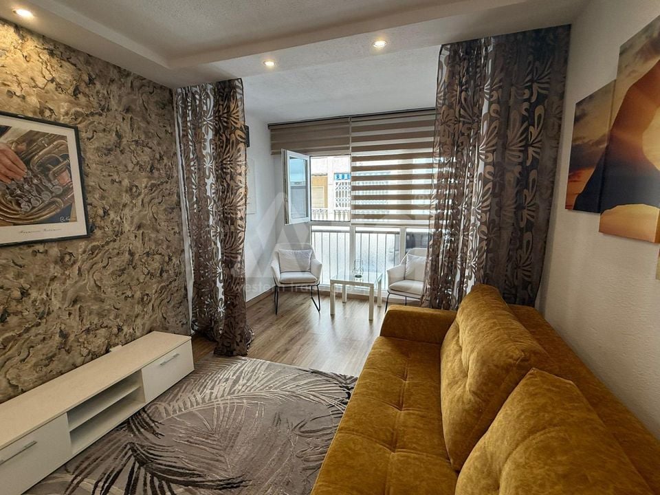Appartement de 2 chambres à Torrevieja - AG151873 - Photo - 3