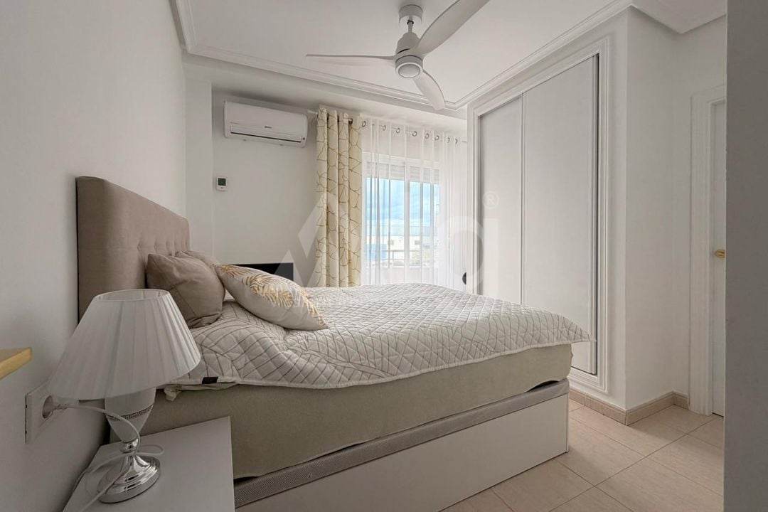 Appartement de 3 chambres à Torrevieja - AG151921 - Photo - 12