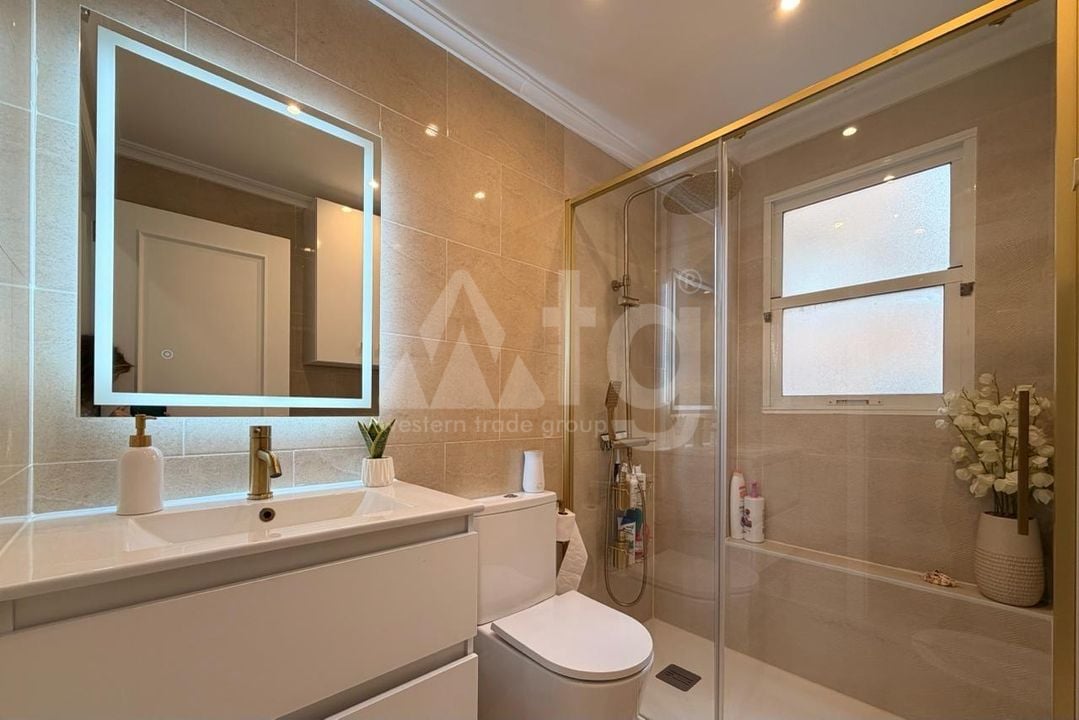 Appartement de 3 chambres à Torrevieja - AG151921 - Photo - 18