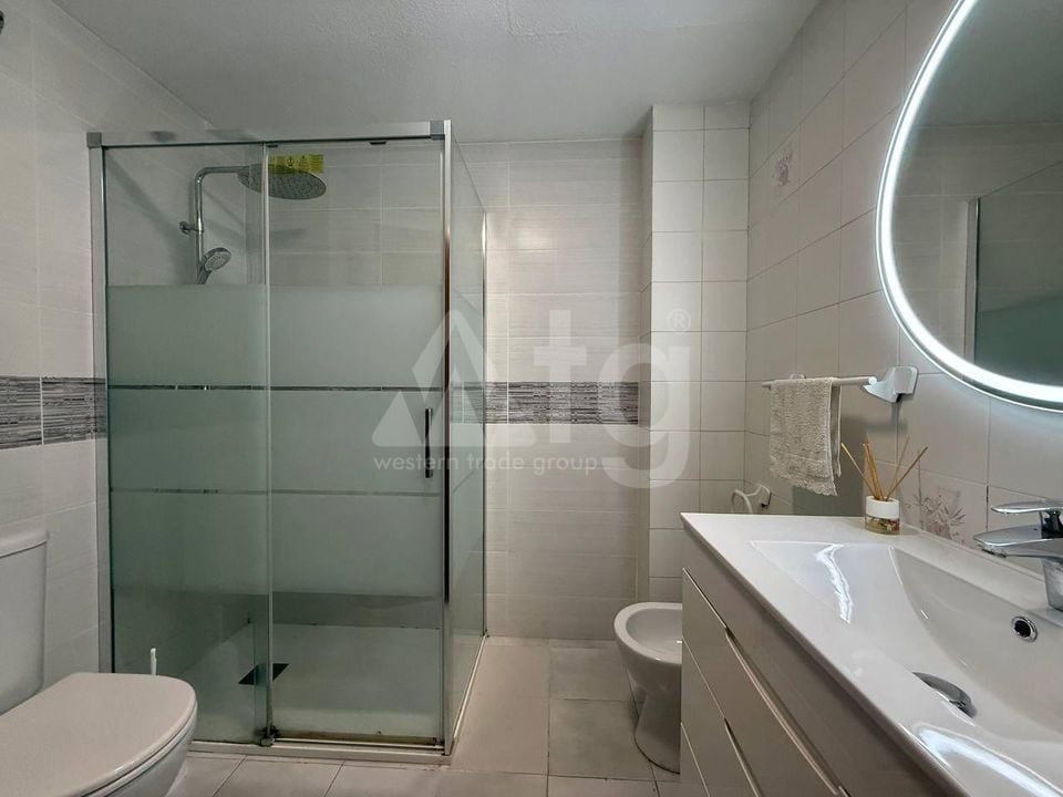 Appartement de 2 chambres à Torrevieja - AG152126 - Photo - 17