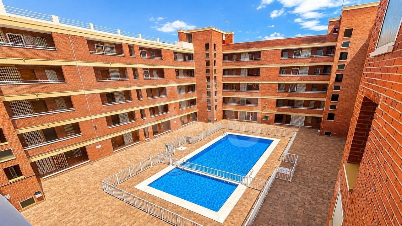 Appartement de 2 chambres à Torrevieja - AG152147 - Photo - 1