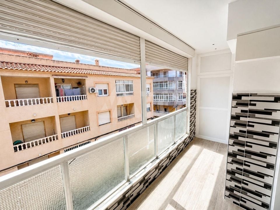 Appartement de 2 chambres à Torrevieja - AG152147 - Photo - 15