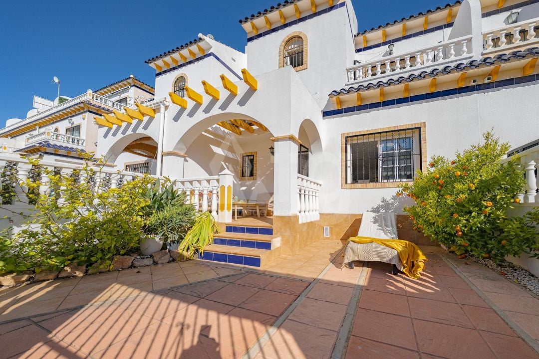 Villa de 3 chambres à Orihuela Costa - AG152277 - Photo - 1