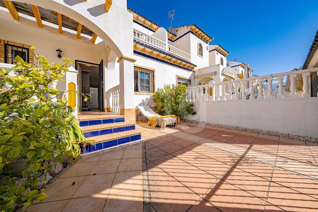 Villa de 3 chambres à Orihuela Costa - AG152277 - Photo - 2