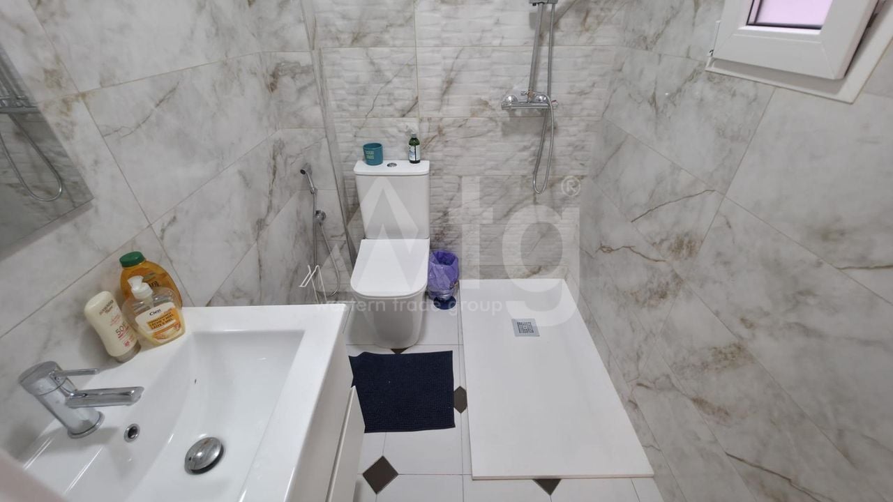 Appartement de 3 chambres à Torrevieja - AG152345 - Photo - 17