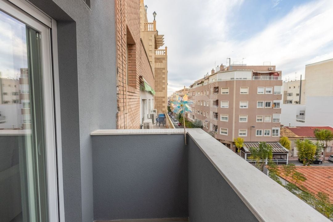 2 bedroom Apartment in Torrevieja - AG152525 - Photo - 11