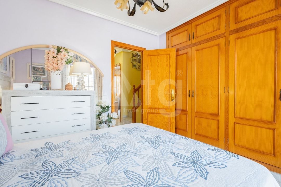 4 bedroom Villa in Torrevieja - AG152531 - Photo - 13