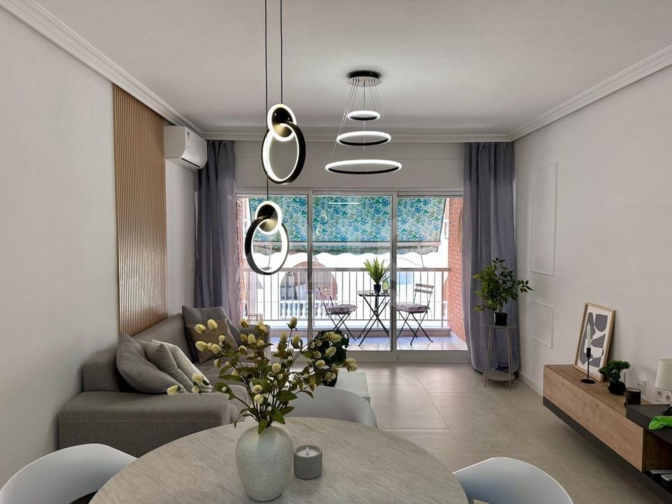 2 bedroom Apartment in Torrevieja - AG152598 - Photo - 5
