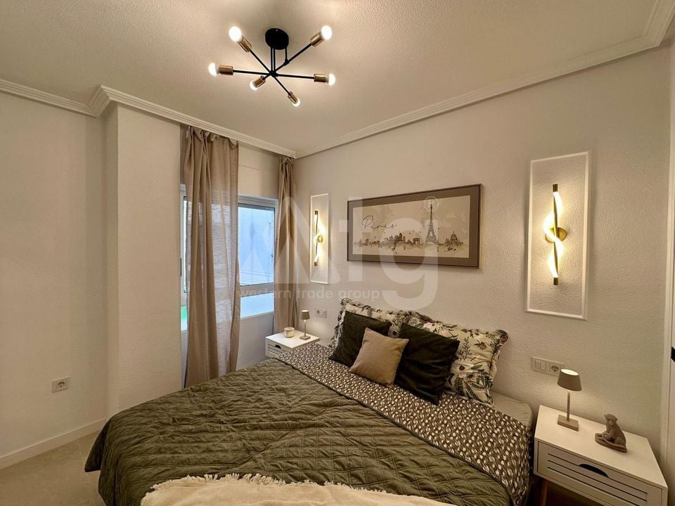 2 bedroom Apartment in Torrevieja - AG152598 - Photo - 12