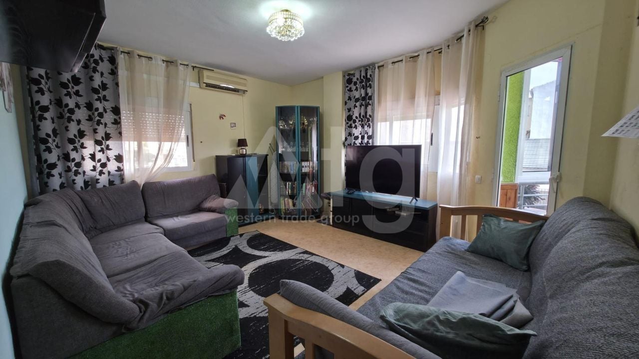 3 bedroom Apartment in Torrevieja - AG152634 - Photo - 2