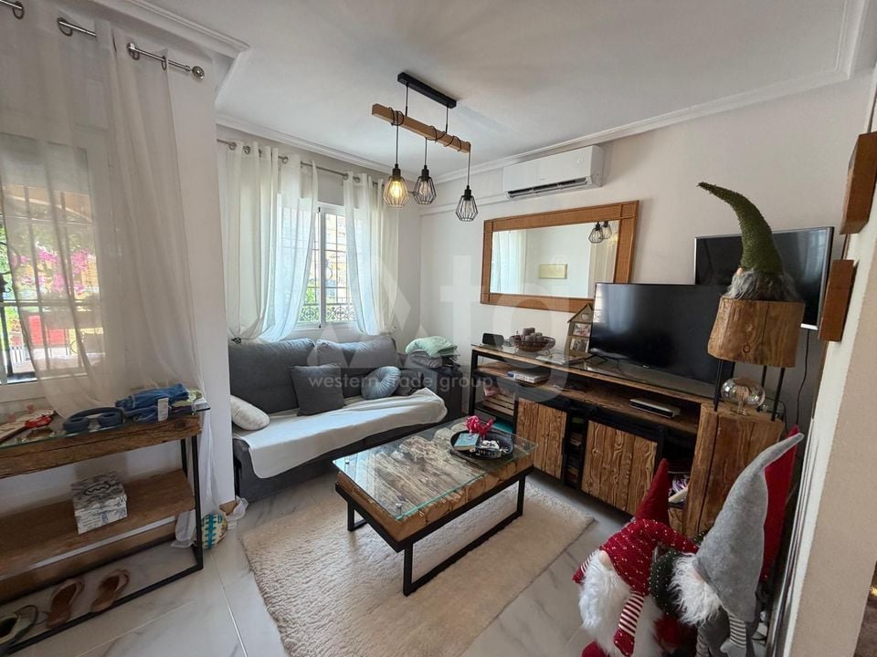 3 bedroom Townhouse in Torrevieja - AG152716 - Photo - 4