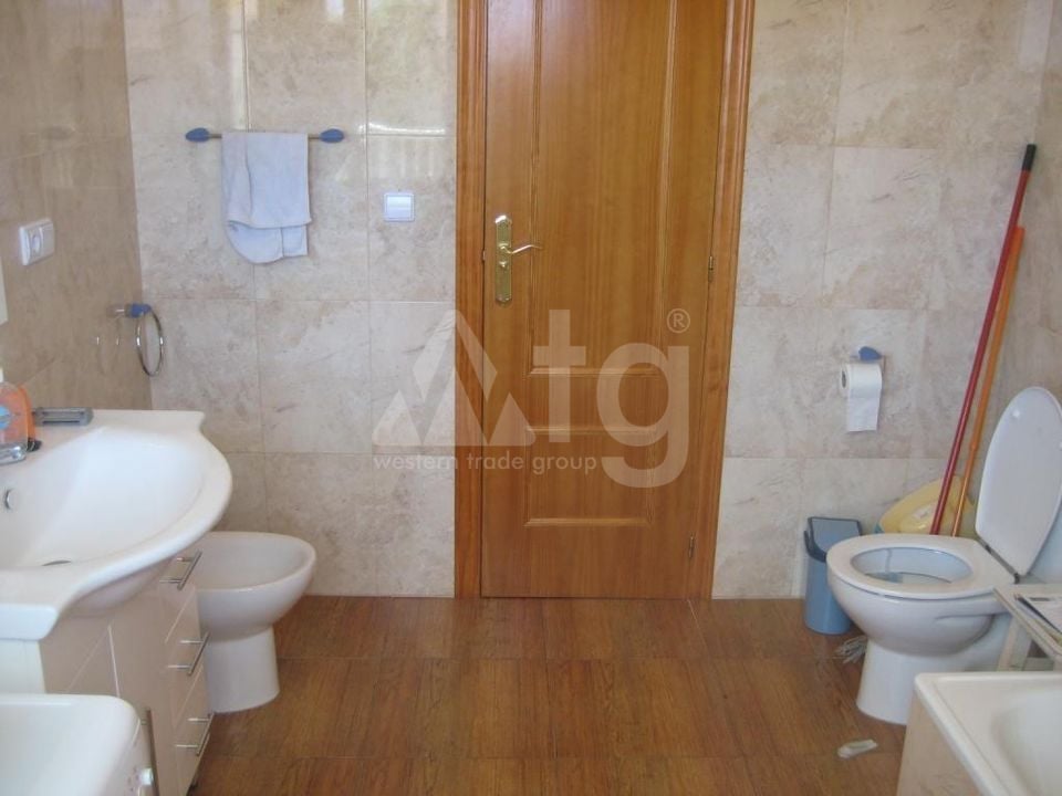 2 Schlafzimmer Doppelhaus in Torrevieja - AG152808 - Foto - 14