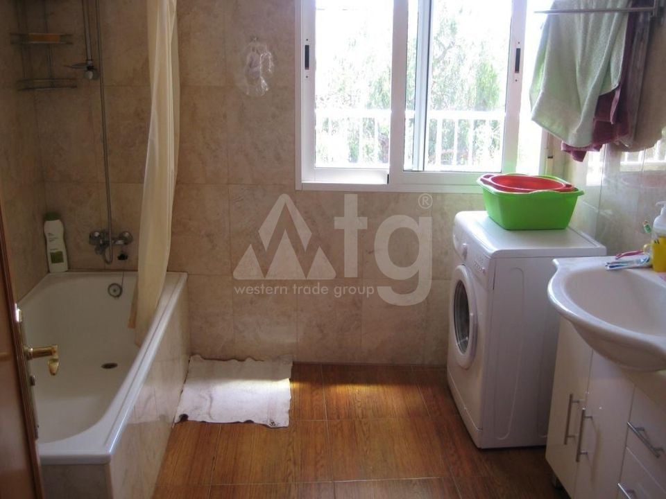 2 Schlafzimmer Doppelhaus in Torrevieja - AG152808 - Foto - 11