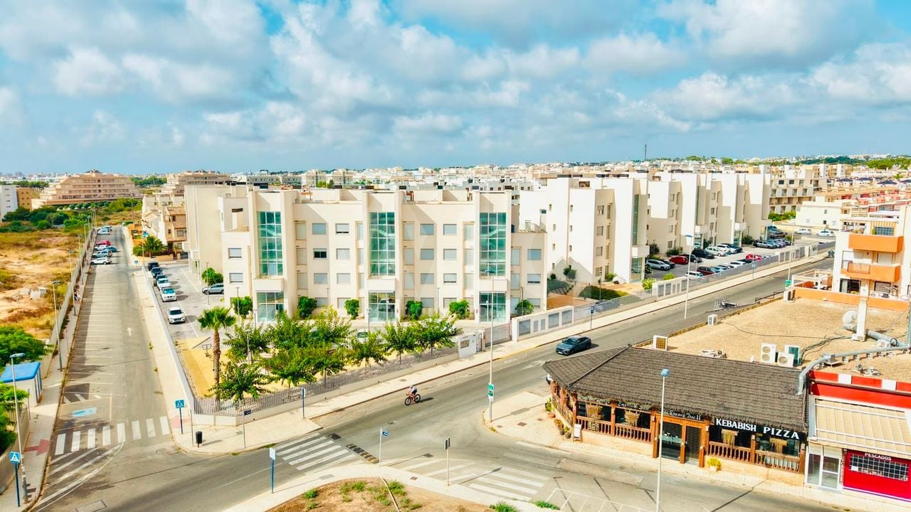 2 bedroom Apartment in Orihuela Costa - BCH152965 - Photo - 17