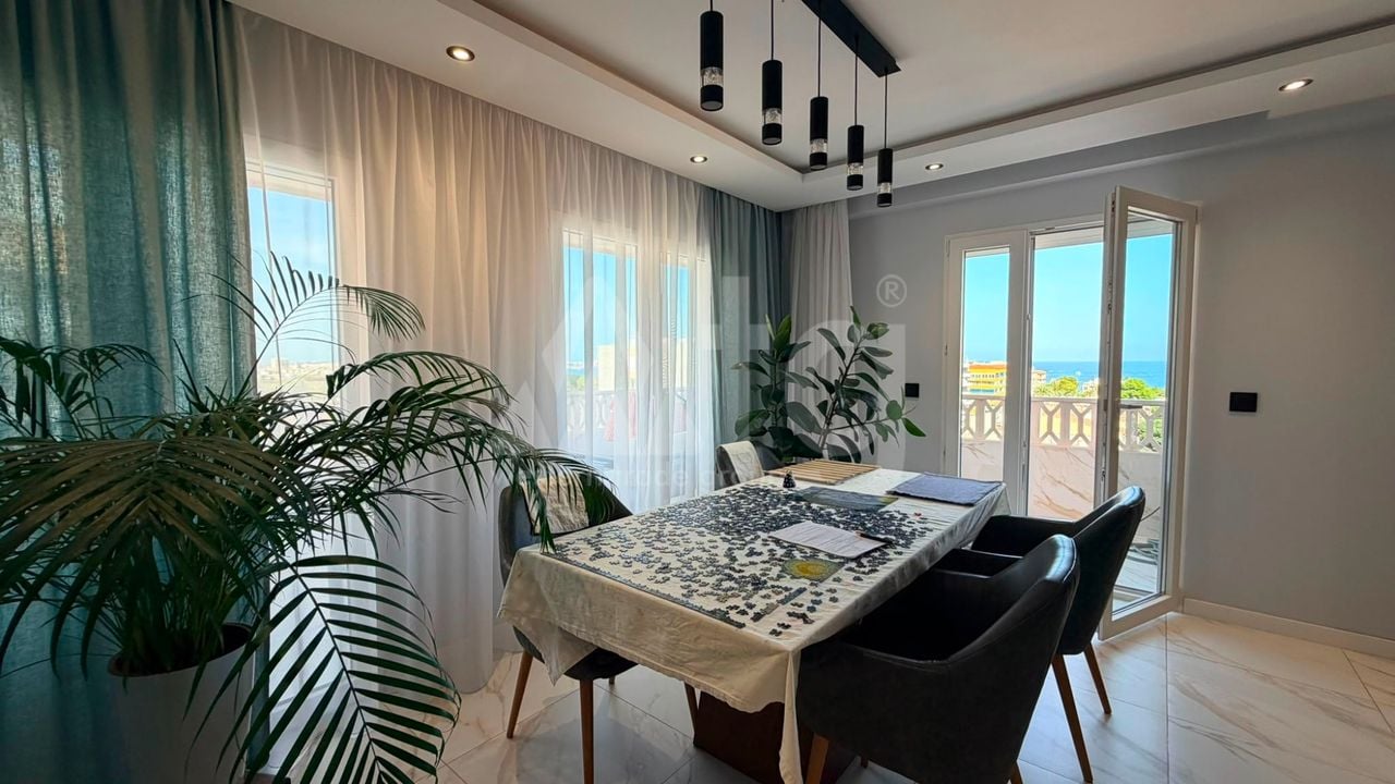 2 bedroom Apartment in Punta Prima - LR153123 - Photo - 6