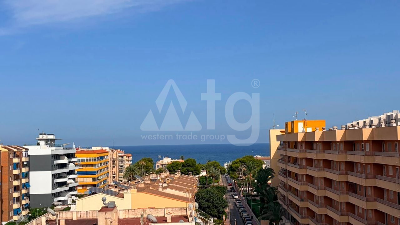 2 bedroom Apartment in Punta Prima - LR153123 - Photo - 18