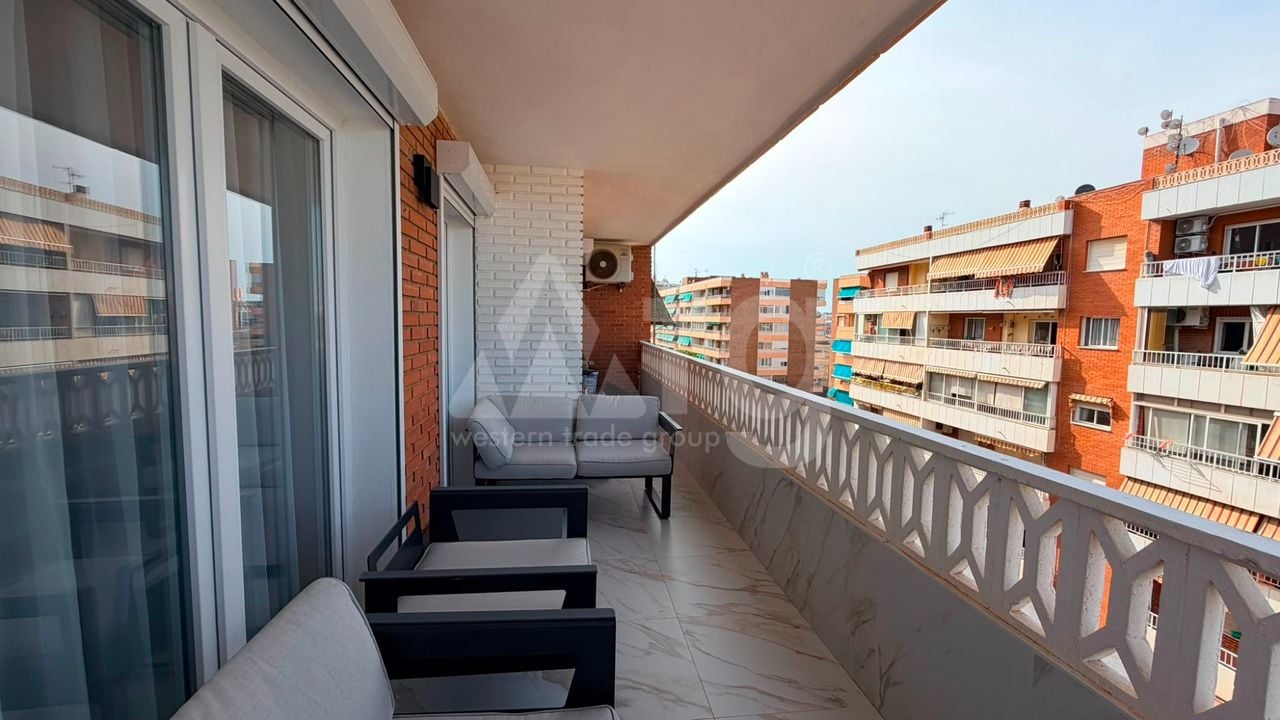 2 bedroom Apartment in Punta Prima - LR153123 - Photo - 17