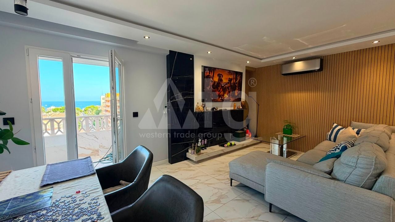 2 bedroom Apartment in Punta Prima - LR153123 - Photo - 4