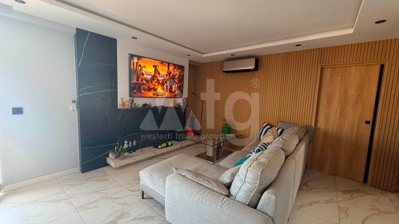 2 bedroom Apartment in Punta Prima - LR153123 - Photo - 2
