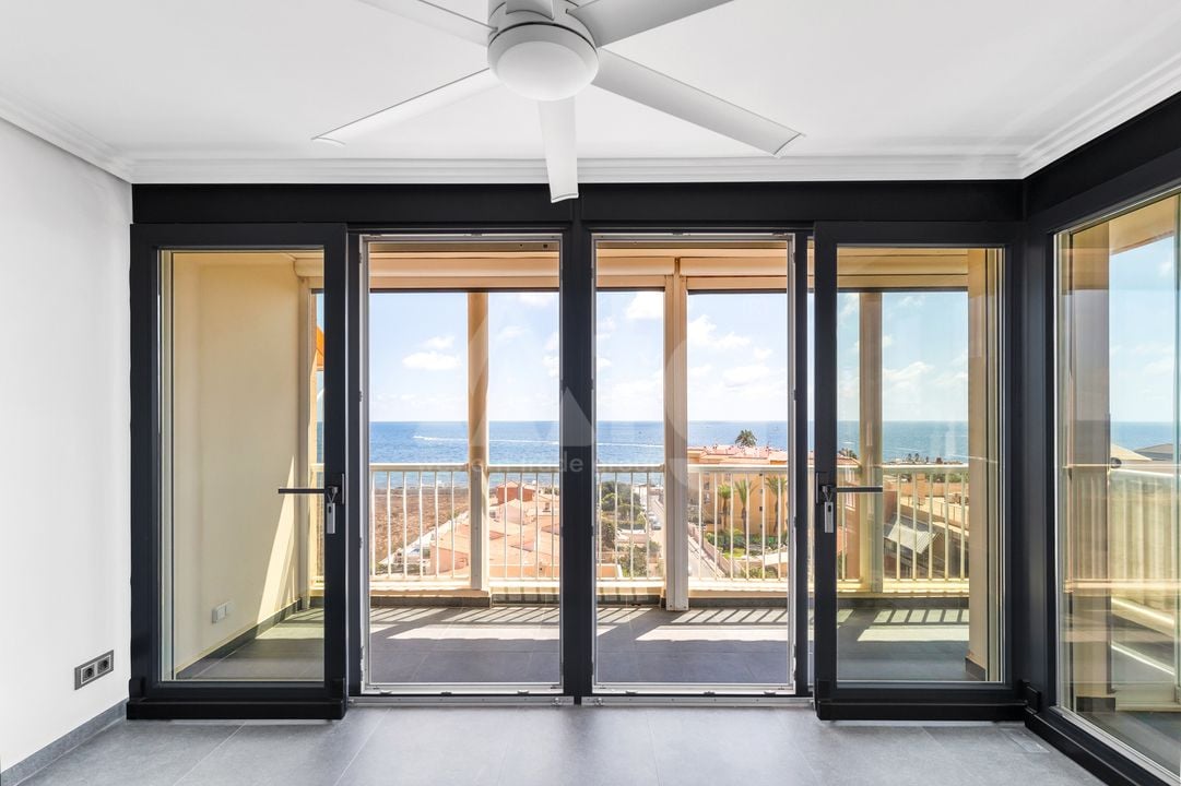 1 bedroom Penthouse in Torrevieja - B153251 - Photo - 3