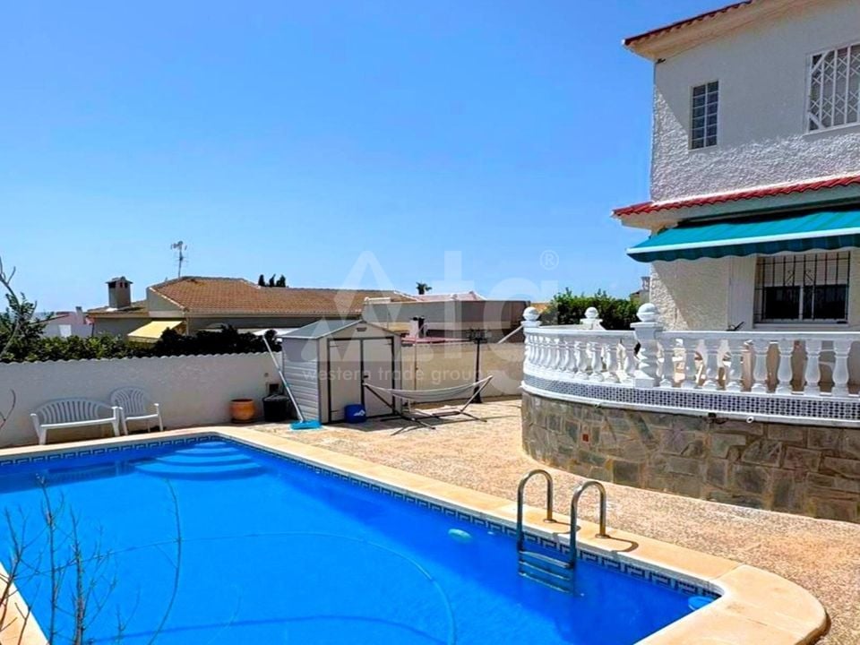 Villa de 5 chambres à Torrevieja - SV153257 - Photo - 2