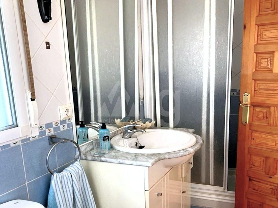 Villa de 5 chambres à Torrevieja - SV153257 - Photo - 22