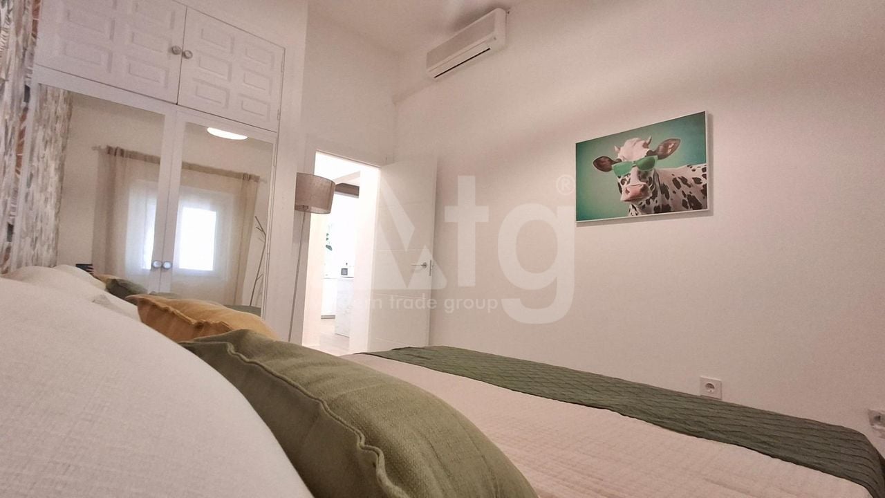3 bedroom Townhouse in Playa Flamenca - HRE153625 - Photo - 14