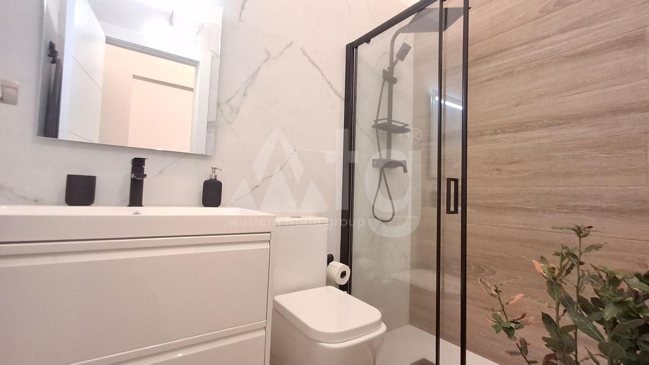 3 bedroom Townhouse in Playa Flamenca - HRE153625 - Photo - 21