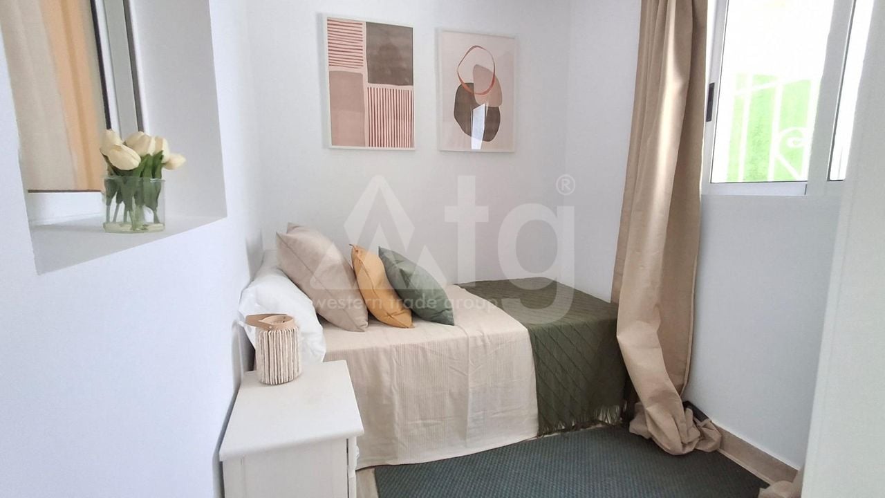 3 bedroom Townhouse in Playa Flamenca - HRE153625 - Photo - 17
