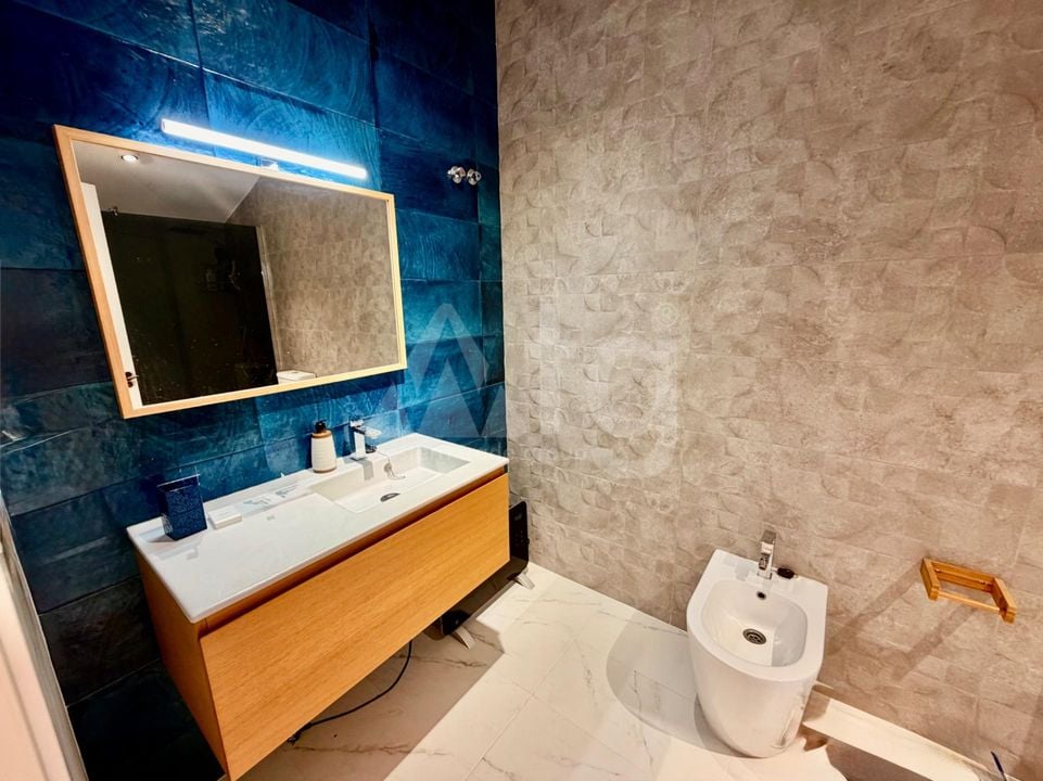 3 bedroom Penthouse in Las Ramblas - HRE153627 - Photo - 20