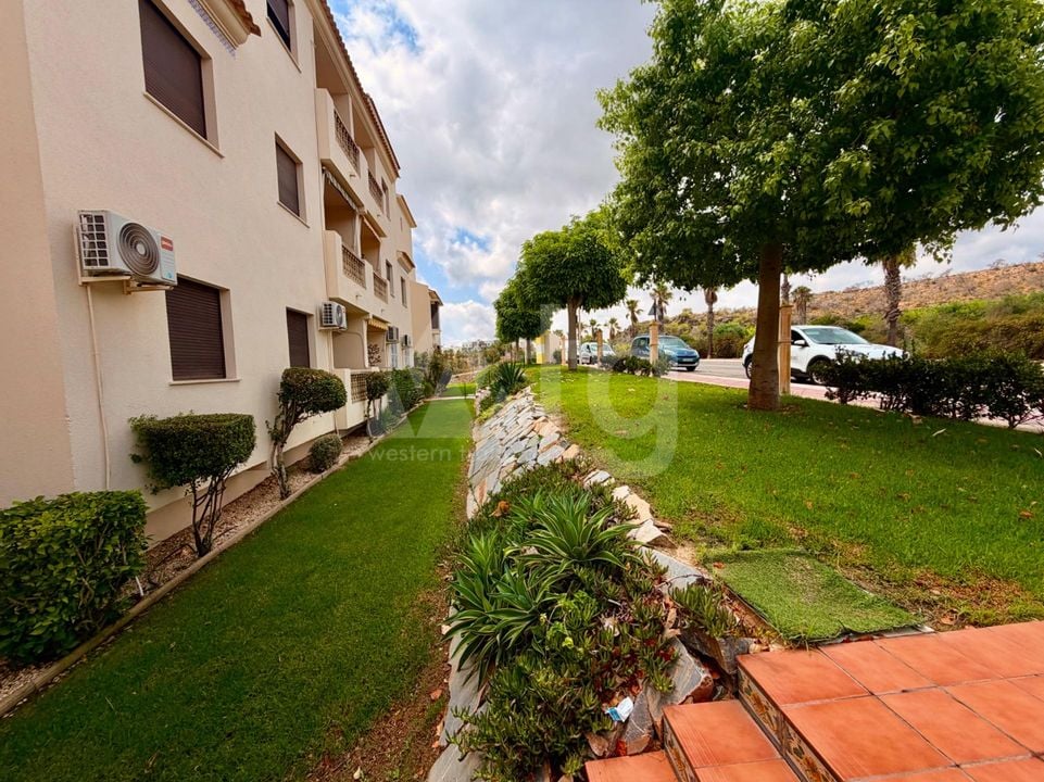 3 bedroom Penthouse in Las Ramblas - HRE153627 - Photo - 2