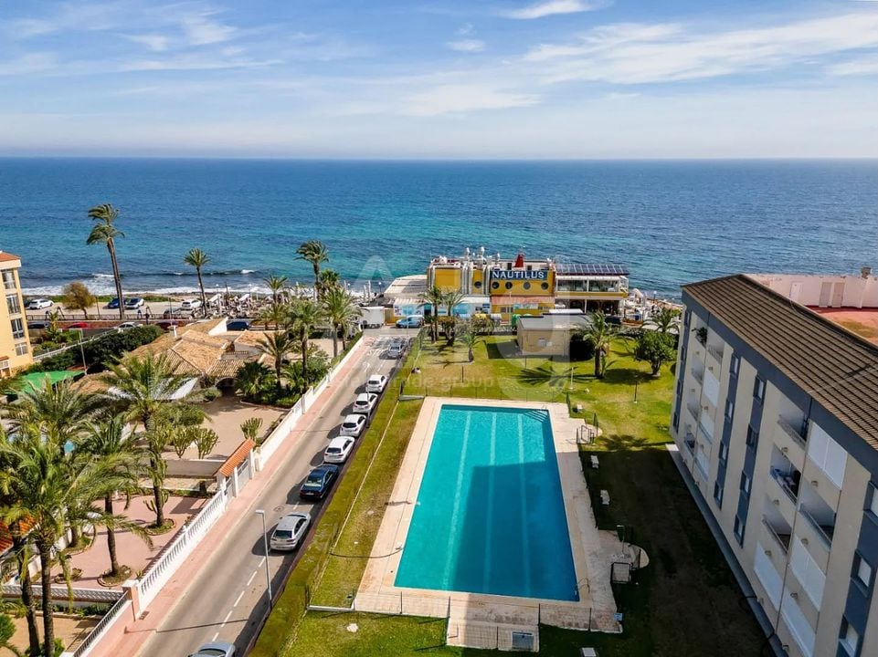 Appartement de 3 chambres à Torrevieja - TT153642 - Photo - 1