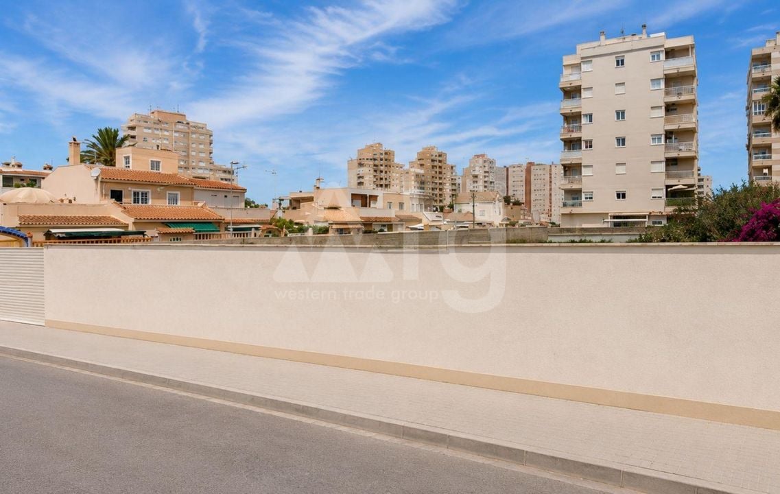  Plot in Torrevieja- CT153692 - Photo - 3