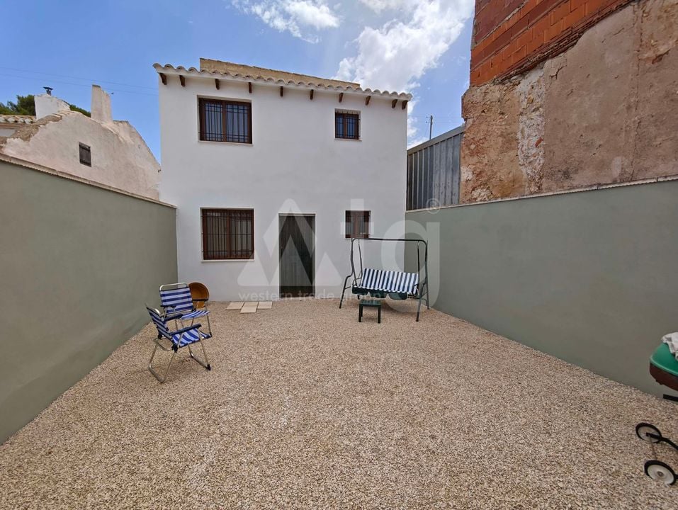 Adosado de 3 habitaciones en Pinoso - EDP153697 - Foto - 1
