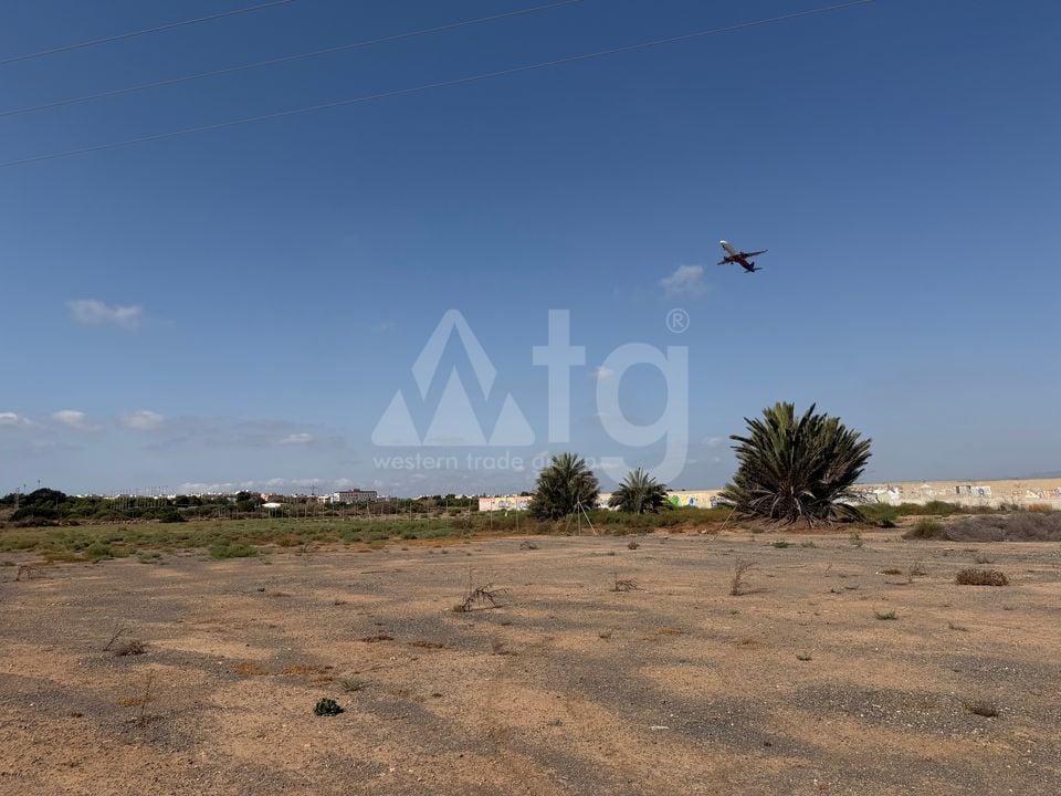 Parcela de  en Alicante- PVJ153704 - Foto - 1