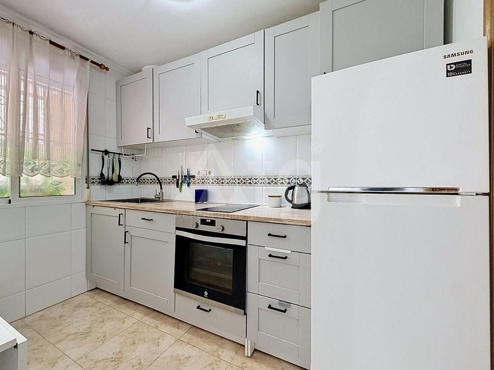 2 bedroom Apartment in Torrevieja - AG153744 - Photo - 5