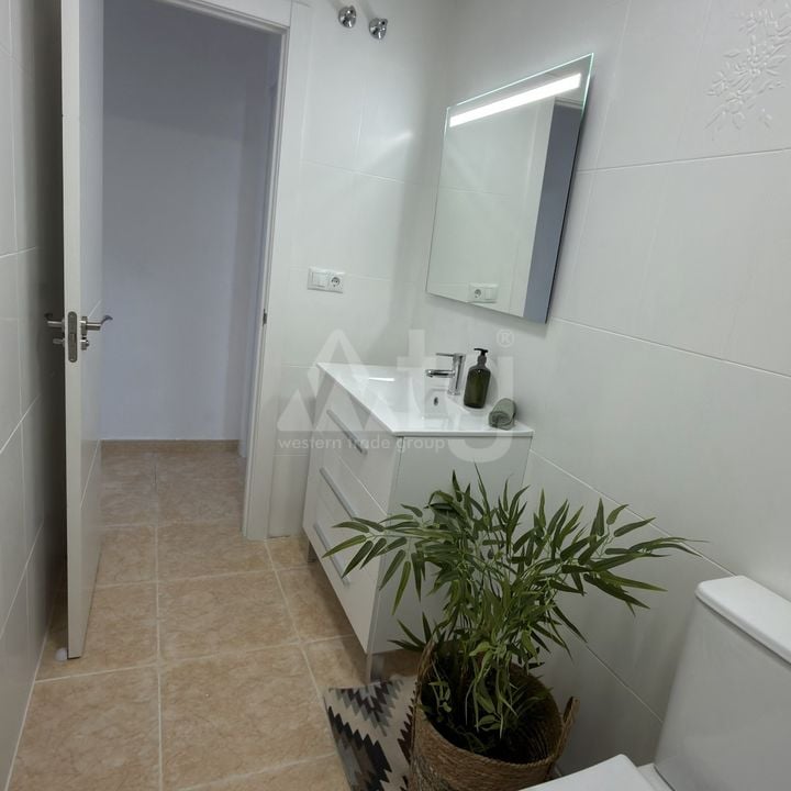 Appartement de 2 chambres à Torrevieja - CI153930 - Photo - 7