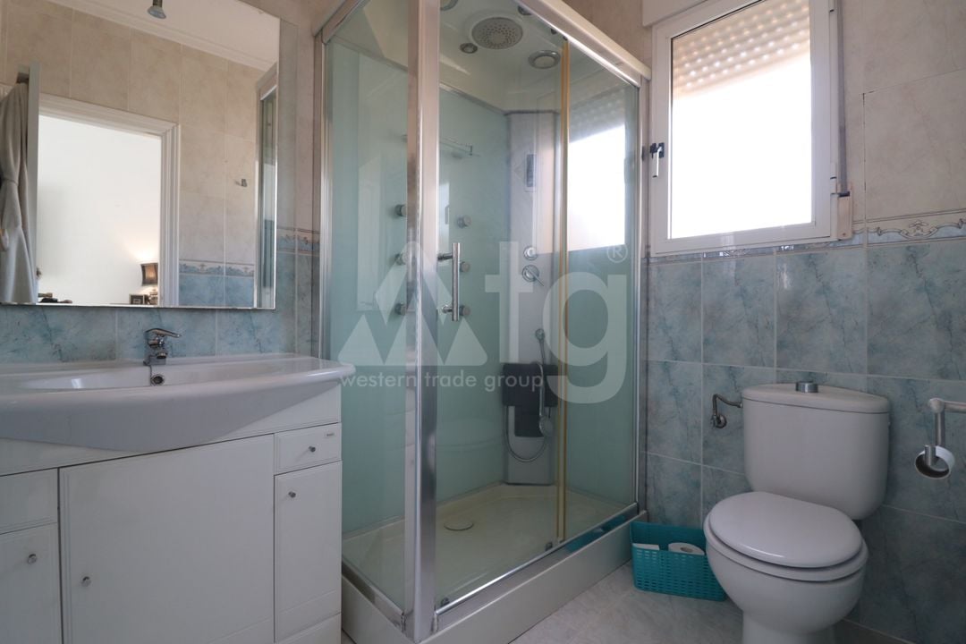 4 bedroom Villa in Rojales - VRE154019 - Photo - 23