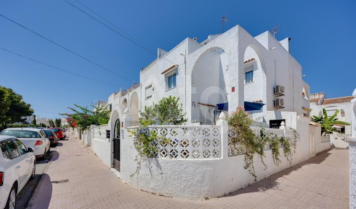 Villa de 2 chambres à Torrevieja - CYM154063 - Photo - 28