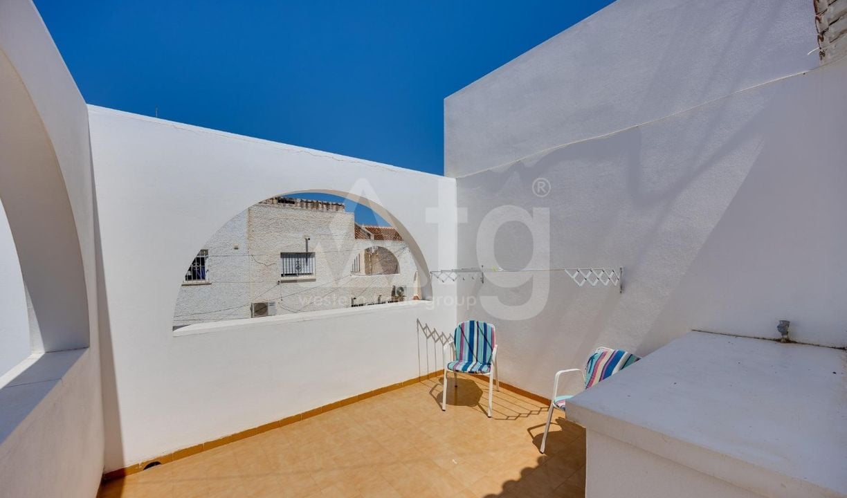 Villa de 2 chambres à Torrevieja - CYM154063 - Photo - 25