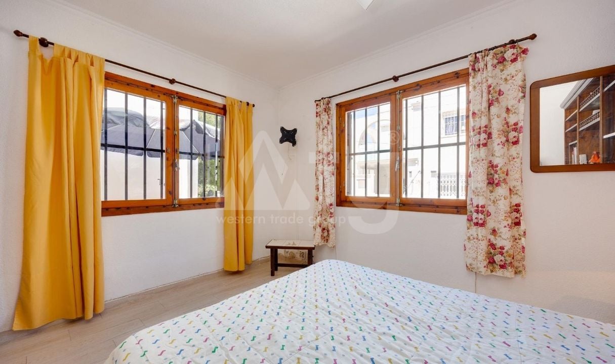 Villa de 2 chambres à Torrevieja - CYM154063 - Photo - 12