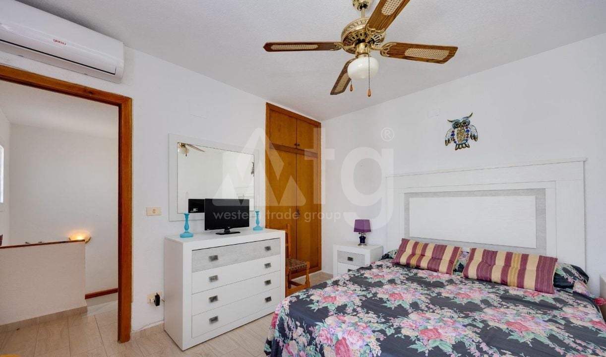 Villa de 2 chambres à Torrevieja - CYM154063 - Photo - 16