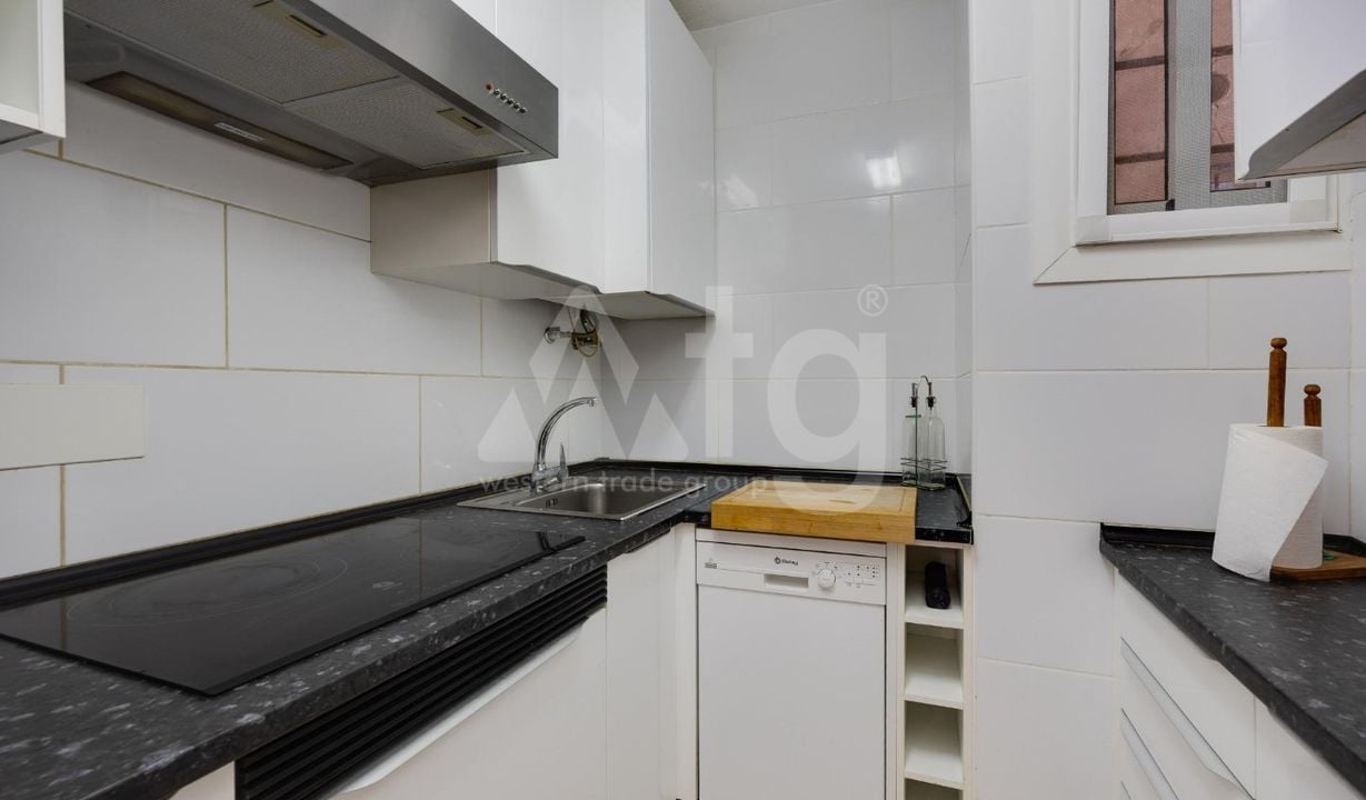 Villa de 2 chambres à Torrevieja - CYM154063 - Photo - 10