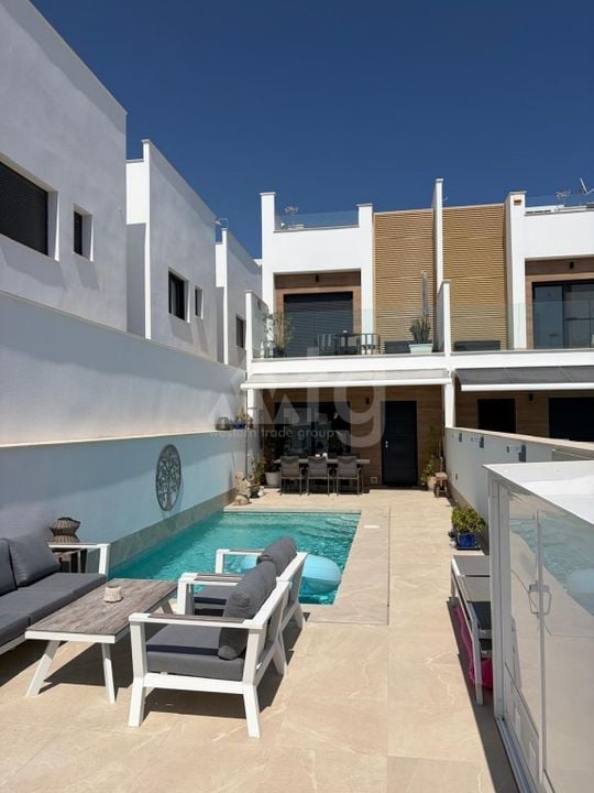Adosado de 3 habitaciones en San Pedro del Pinatar - SID154098 - Foto - 1