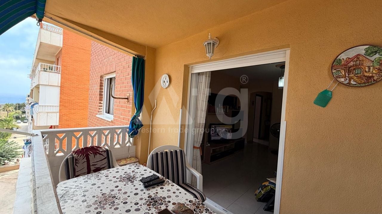 Appartement de 3 chambres à Punta Prima - LR154147 - Photo - 15
