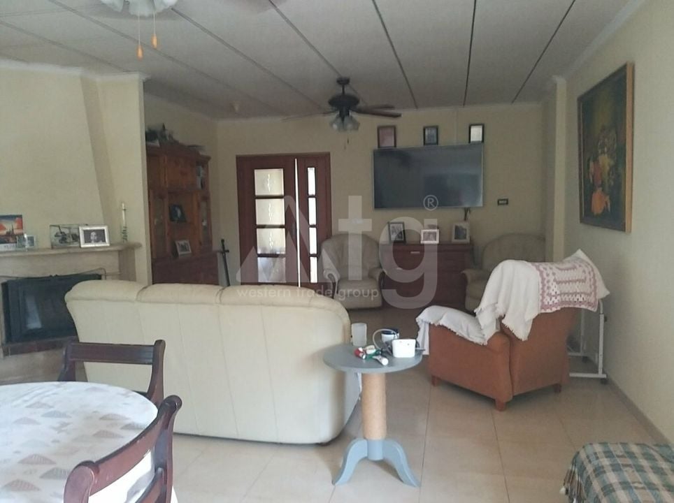 Villa de 5 habitaciones en Pinoso - EDP154213 - Foto - 5