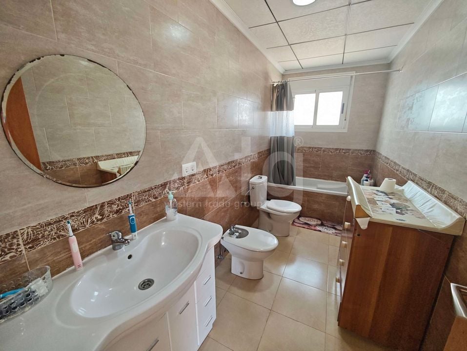 Villa de 5 habitaciones en Pinoso - EDP154213 - Foto - 17