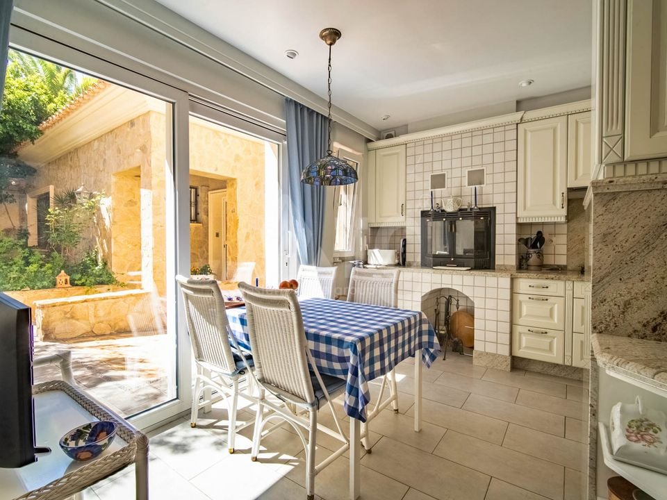 9 bedroom Villa in La Nucia - DJP154215 - Photo - 12