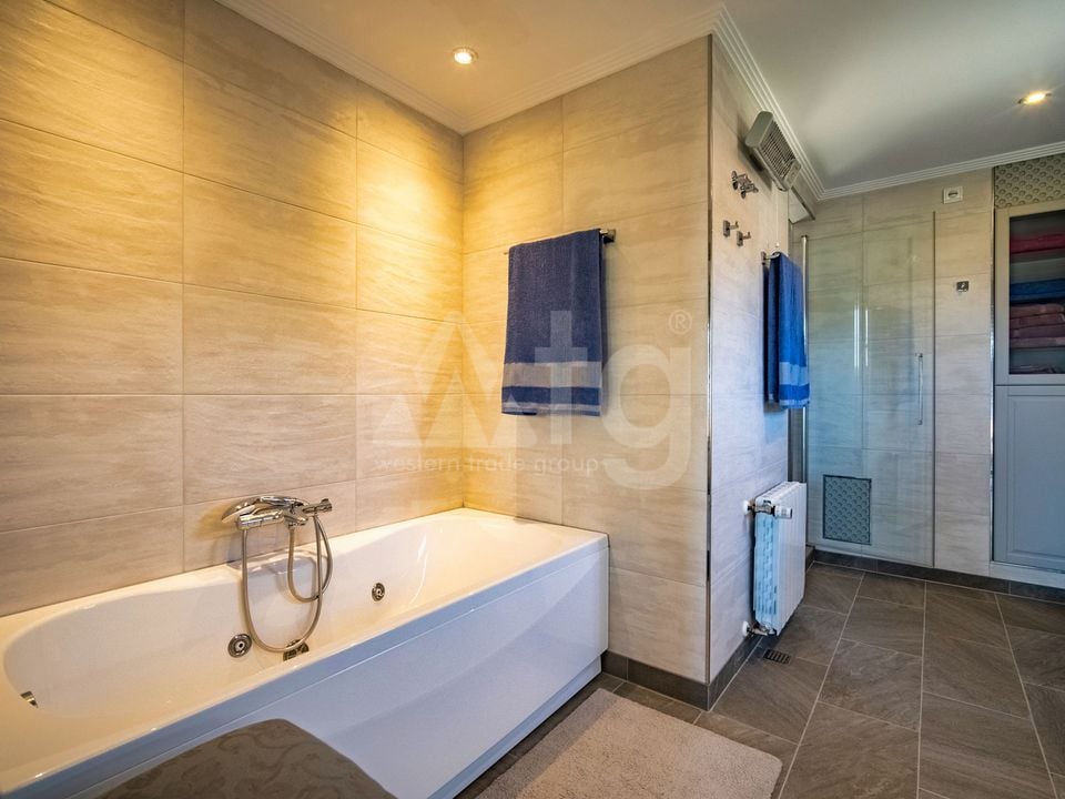 9 bedroom Villa in La Nucia - DJP154215 - Photo - 19